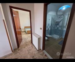 Triscina villa con ampia veranda vista mare - 13