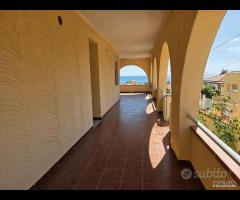 Triscina villa con ampia veranda vista mare - 22