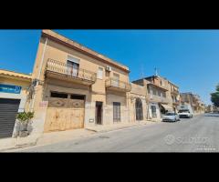 Castelvetrano casa indipendente con garage