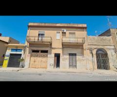 Castelvetrano casa indipendente con garage