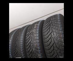 4 GOMME 225 60 18 YOKOHAMA A57735