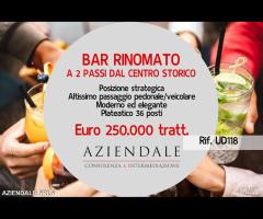 BAR A DUE PASSI DAL CENTRO STORICO CON PLATEATICO