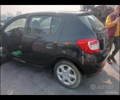 dacia Sandero 2018 benzina demolita per ricambi