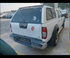 Nissan Navarra 2.5 2001 demolito per ricambi