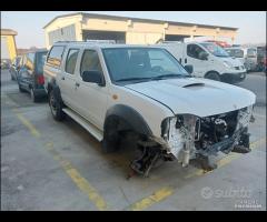 Nissan Navarra 2.5 2001 demolito per ricambi