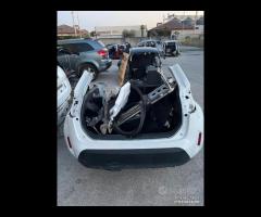 Ricambi scocca per tagliate Toyota Yaris cross