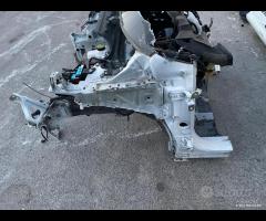 Ricambi scocca per tagliate Toyota Yaris cross - 8