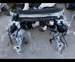 Ricambi scocca per tagliate Toyota Yaris cross - 9