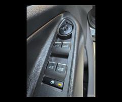 Ford Kuga 2.0 TDCI 150 CV S&S 4WD Titanium - 12