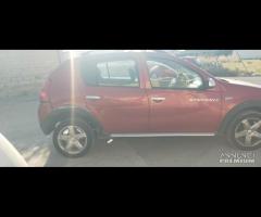 Ricambi Dacia Sandero 1.5 D del 2012 motore K9K E8