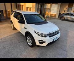 Land Rover Discovery Sport 2.0 TD4 150 CV SE - 14