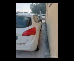Kia venga 1.4 benzina G4FA demolito per ricambi