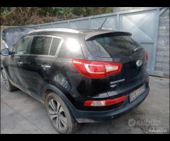 Kia Sportage 2014 1.7 TDI D4FD demolito per ricamb