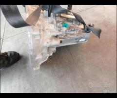 cambio manuale Renault Clio 1.0 turbo h4df480 2023