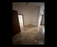 Trilocale via dei Cantieri rif.153/25 - 27