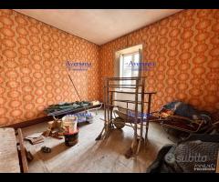 Cortile da ristrutturare realizzato su 540 mq - 23