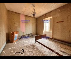 Cortile da ristrutturare realizzato su 540 mq - 26