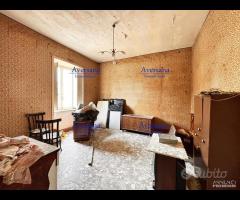 Cortile da ristrutturare realizzato su 540 mq - 27