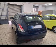 Lancia Ypsilon 1.2 69 CV 5 porte GPL Ecochic 30th - 9