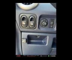 Peugeot 1007 1.6 Sporty 2Tronic GPL - 14