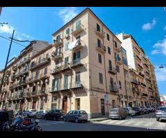 3 vani zona Politeama/Dante/Sammartino rif.79/25