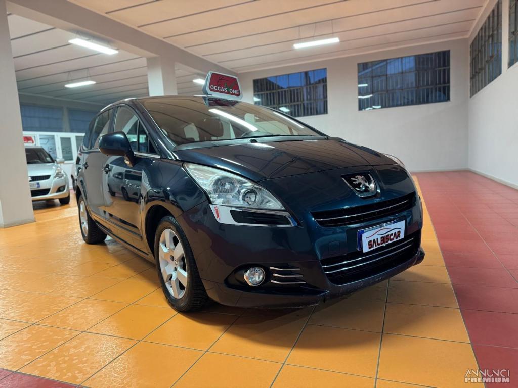 Peugeot 5008 1.6 HDi 115CV Active - 1/9