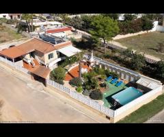 Villa Con Piscina, Parcheggio e Clima Fronte Lidi