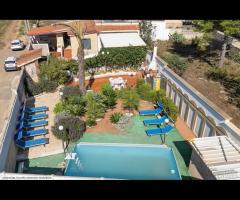 Villa Con Piscina, Parcheggio e Clima Fronte Lidi