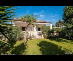 Villa Privata A Torre Lapillo Con Parco Privato