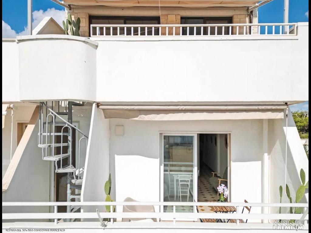 Casa Vacanze Fronte Spiaggia a Torre Lapillo - 18/30