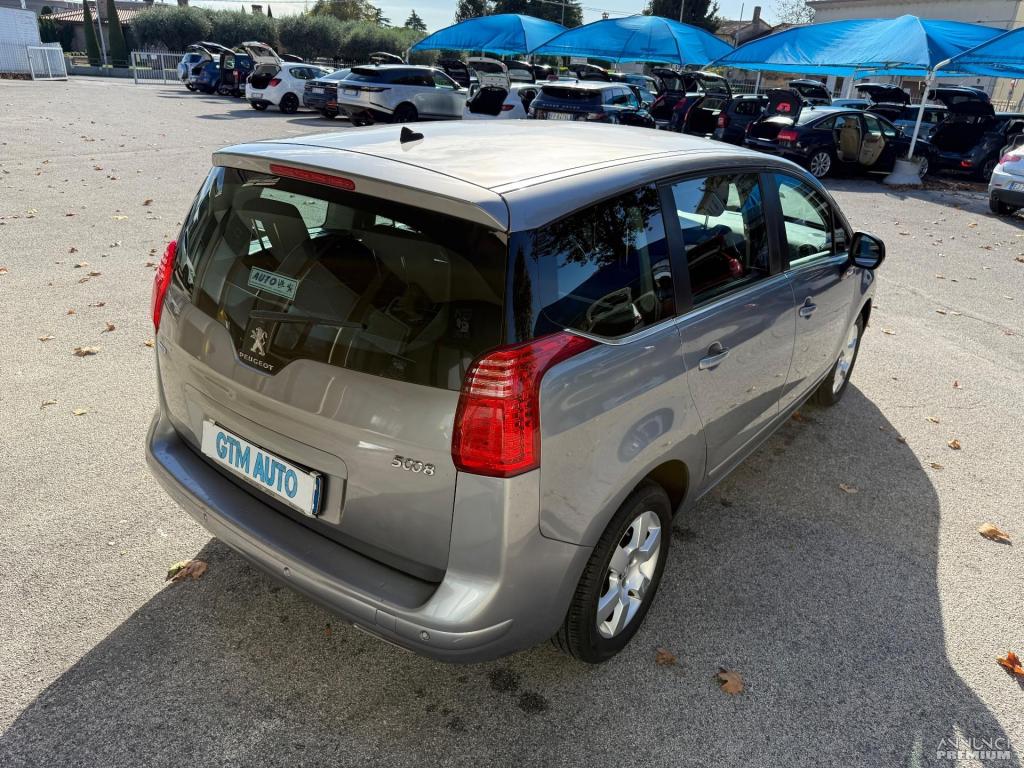 Peugeot 5008 BlueHDi 120 cv - 7 Posti - 8/20