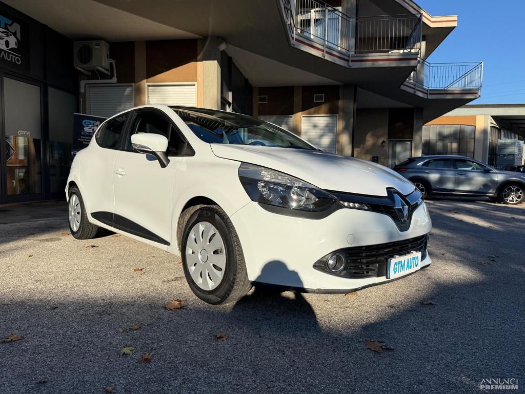 Renault Clio 1.2 75CV 5 porte - OK neopatentati - 10/19