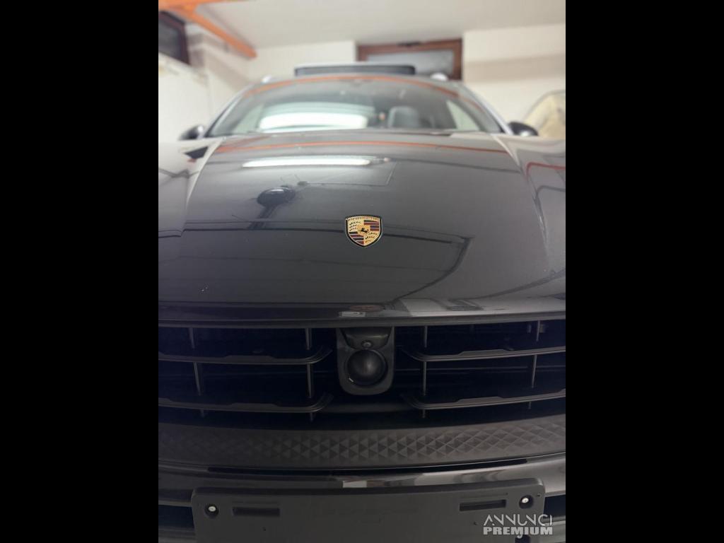 PORSCHE MACAN T - 3/30
