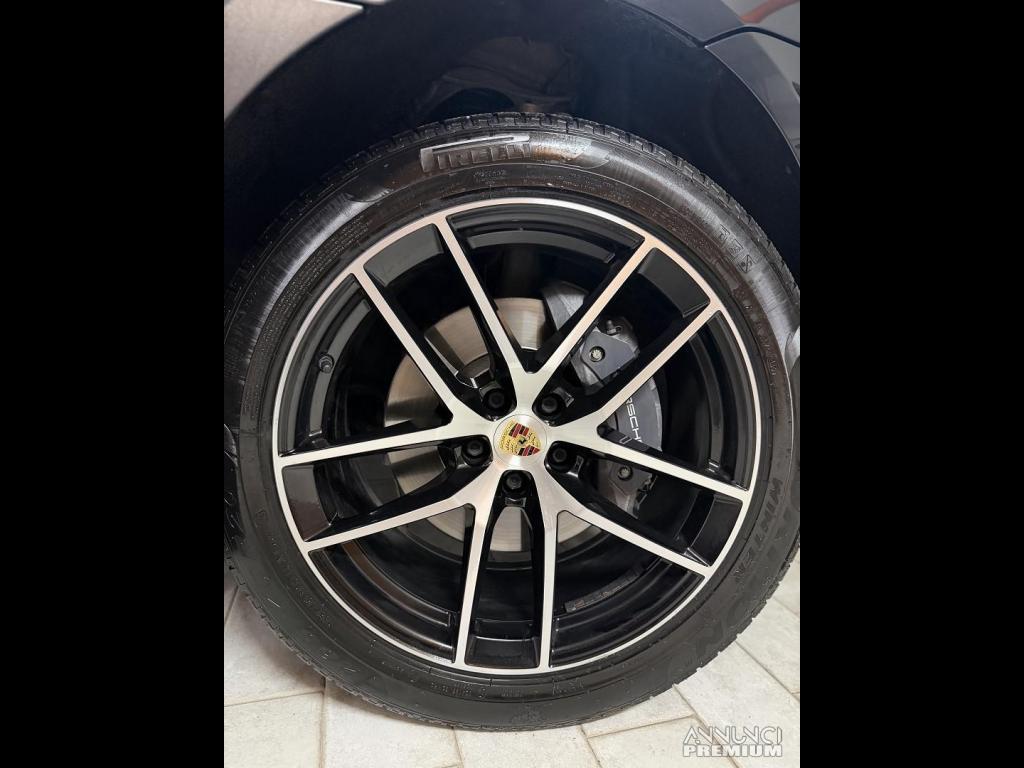 PORSCHE MACAN T - 6/30