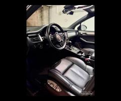 PORSCHE MACAN T - 7