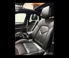 PORSCHE MACAN T - 9