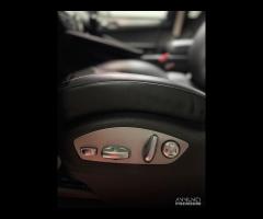 PORSCHE MACAN T - 10