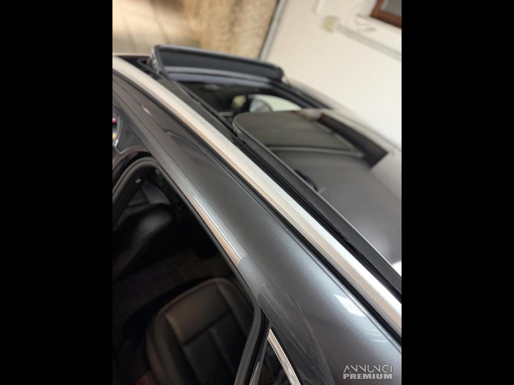 PORSCHE MACAN T - 28/30