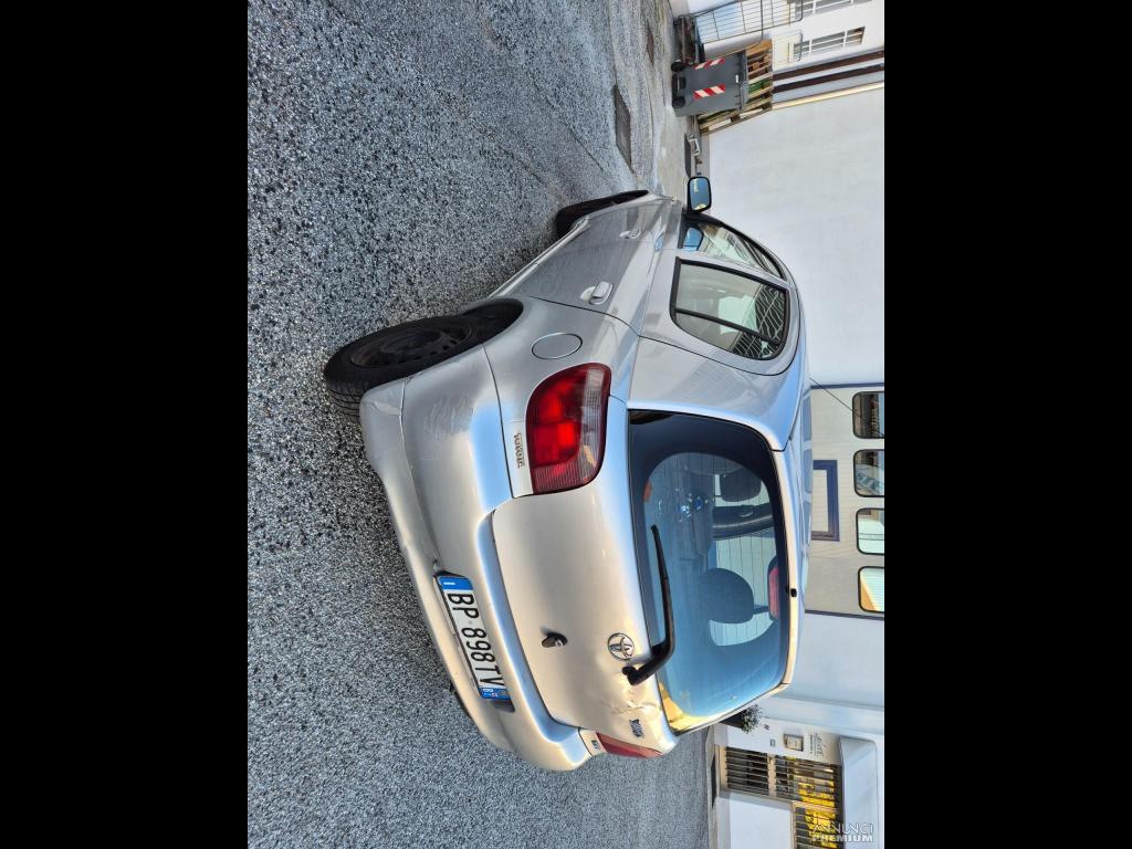 Toyota Yaris 1.0i 16V cat 5 porte - 9/21
