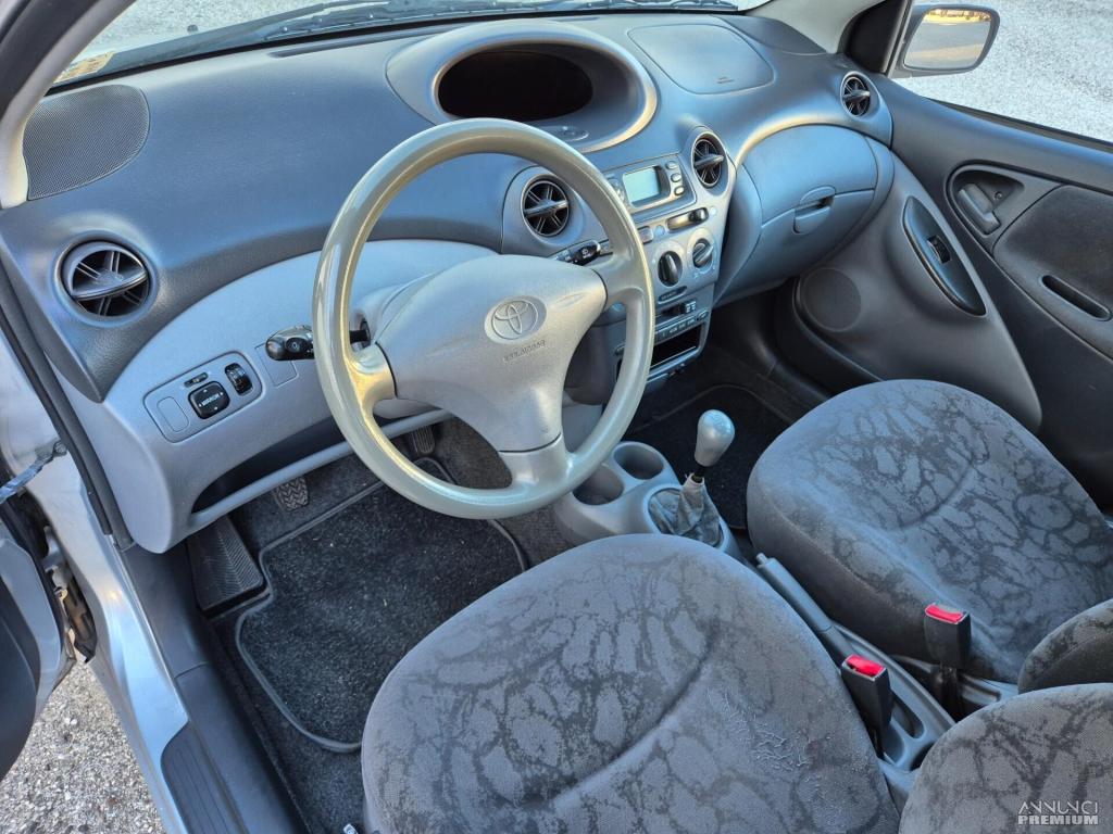 Toyota Yaris 1.0i 16V cat 5 porte - 13/21