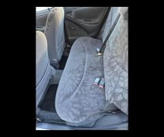 Toyota Yaris 1.0i 16V cat 5 porte - 17