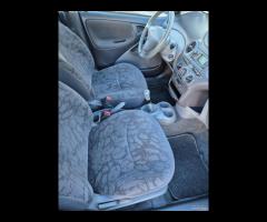 Toyota Yaris 1.0i 16V cat 5 porte - 20