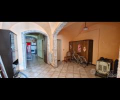 Casa singola con cortile e garage a Linguaglossa