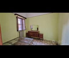 Casa singola con cortile e garage a Linguaglossa