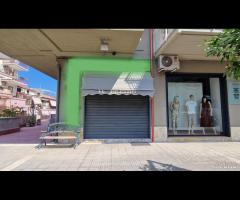 Locale commerciale con deposito a Roccalumera