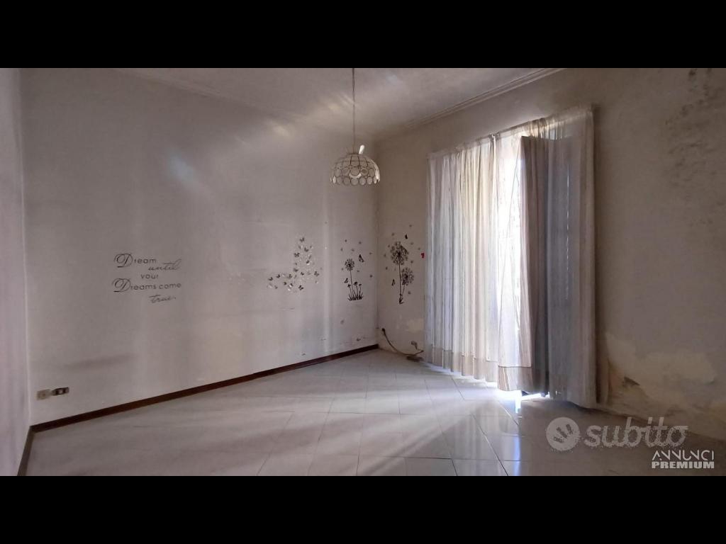 Casa singola con cortile e garage Piedimonte Etneo - 6/8