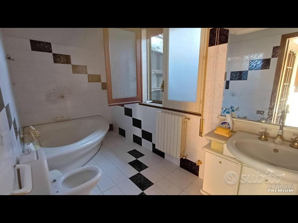 Casa singola con cortile e garage Piedimonte Etneo - 7/8