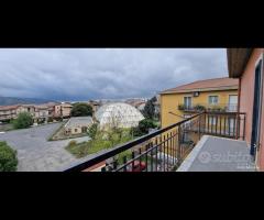 Appartamento con sottotetto e garage Linguaglossa - 13