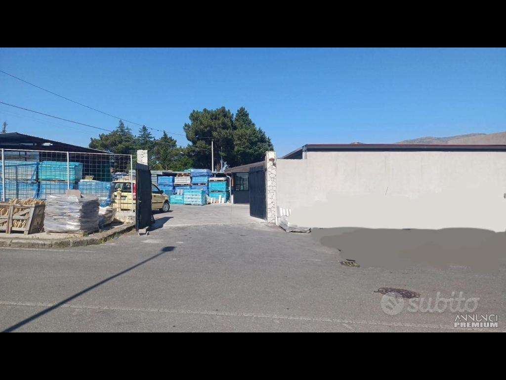 Terreno agricolo con 2 fabbricati a Randazzo - 4/6