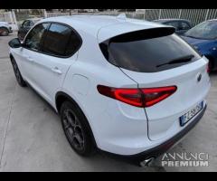 Alfa Romeo Stelvio 2.2 Turbodiesel 160 CV - 4